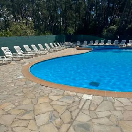 דירה Air-conditioned - *