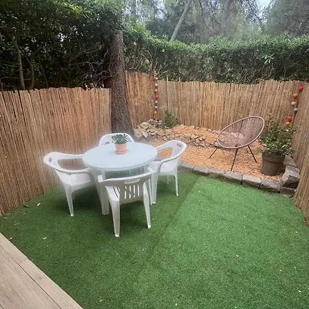 דירה Air-conditioned - *