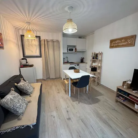 Apartment Air-conditioned -