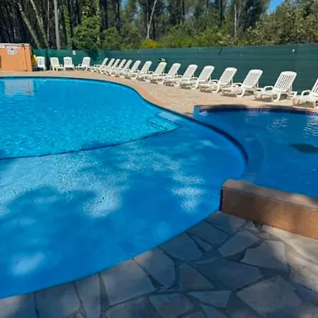 Apartment Air-conditioned - *